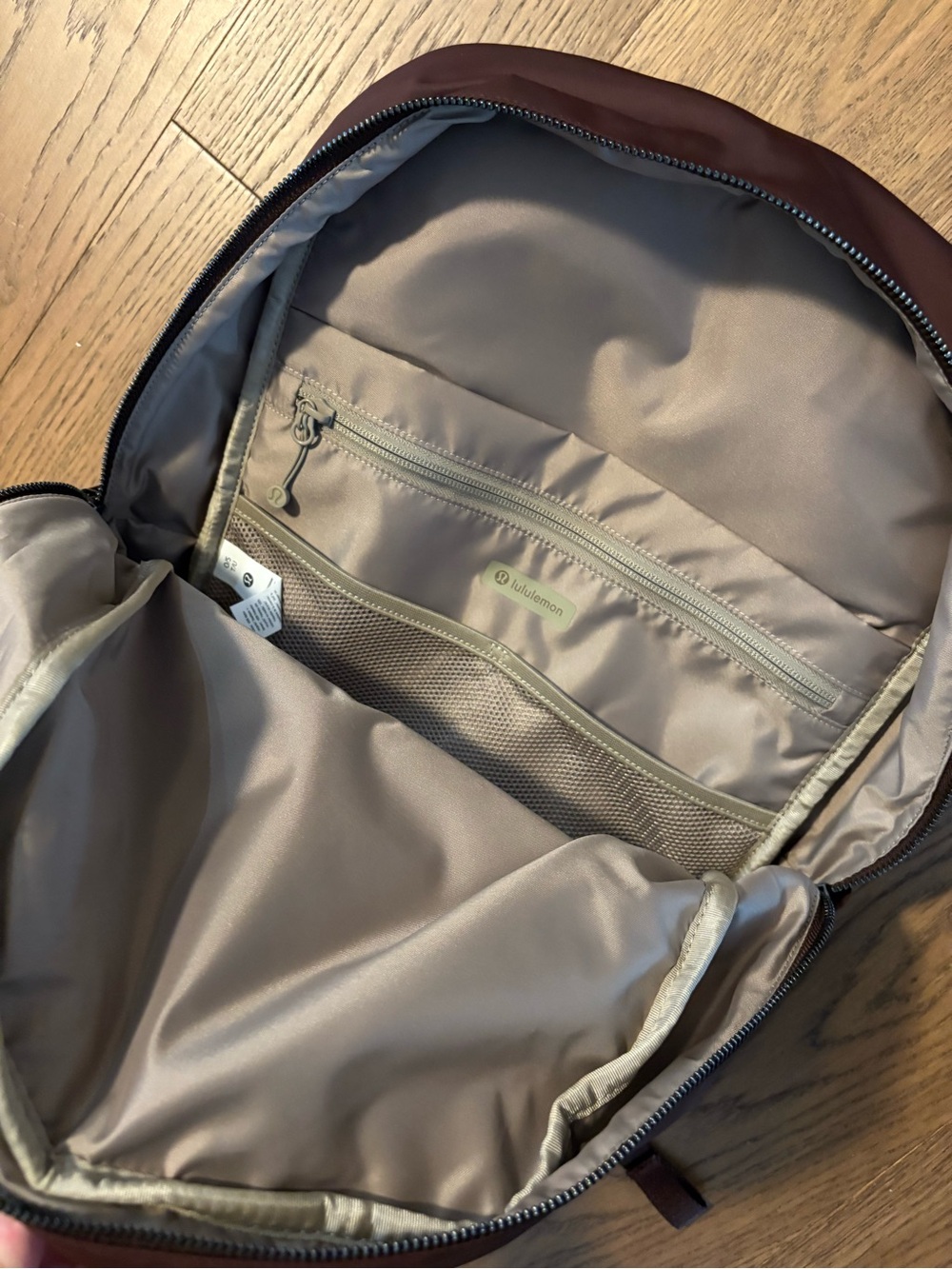 SOLD Lululemon Everywhere Backpack 22L - Lava Cake - Picture 3 of 4